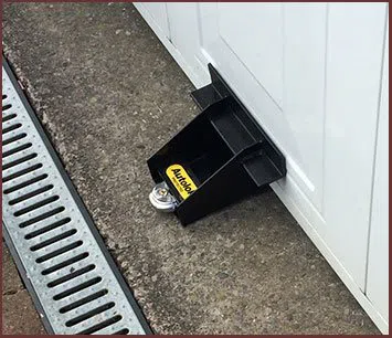 Miami Lock And Locks Miami, FL 305-704-9584 - garage-door-locks